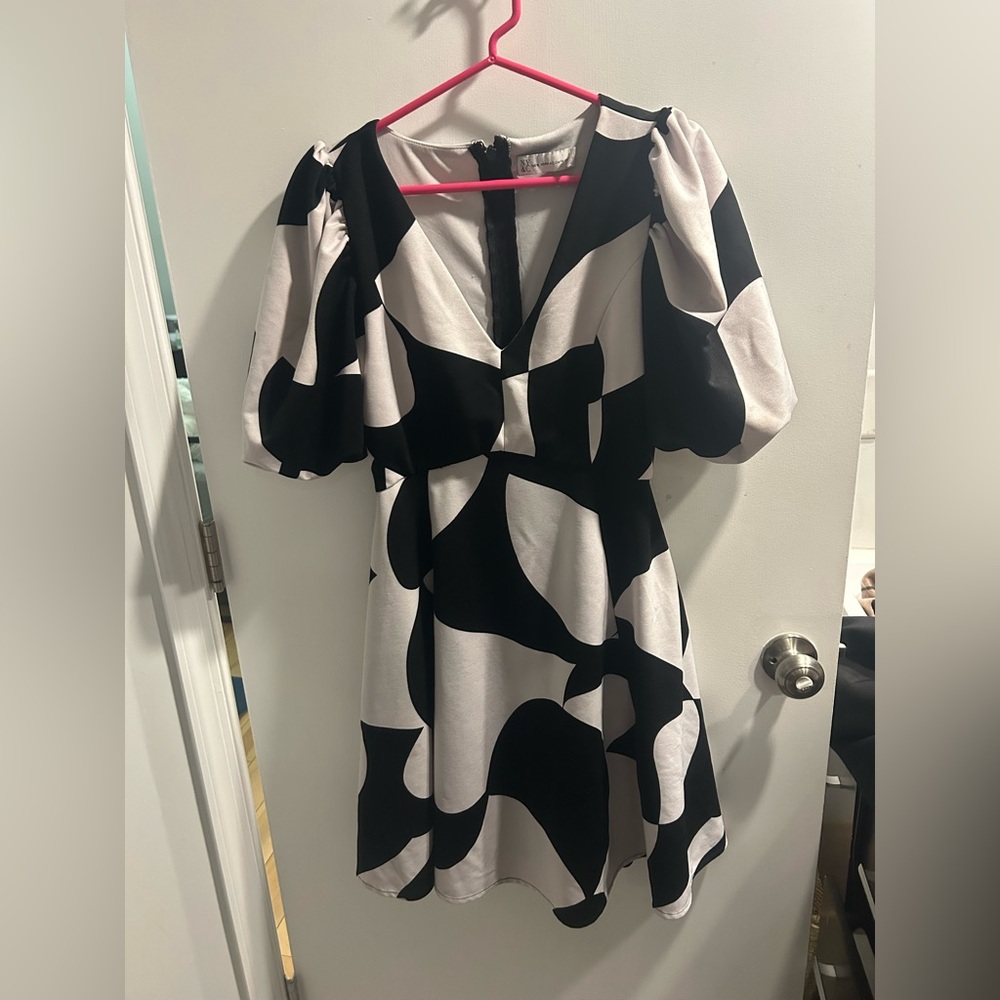 New York & Company Black and Cream Abstract Mini Dress